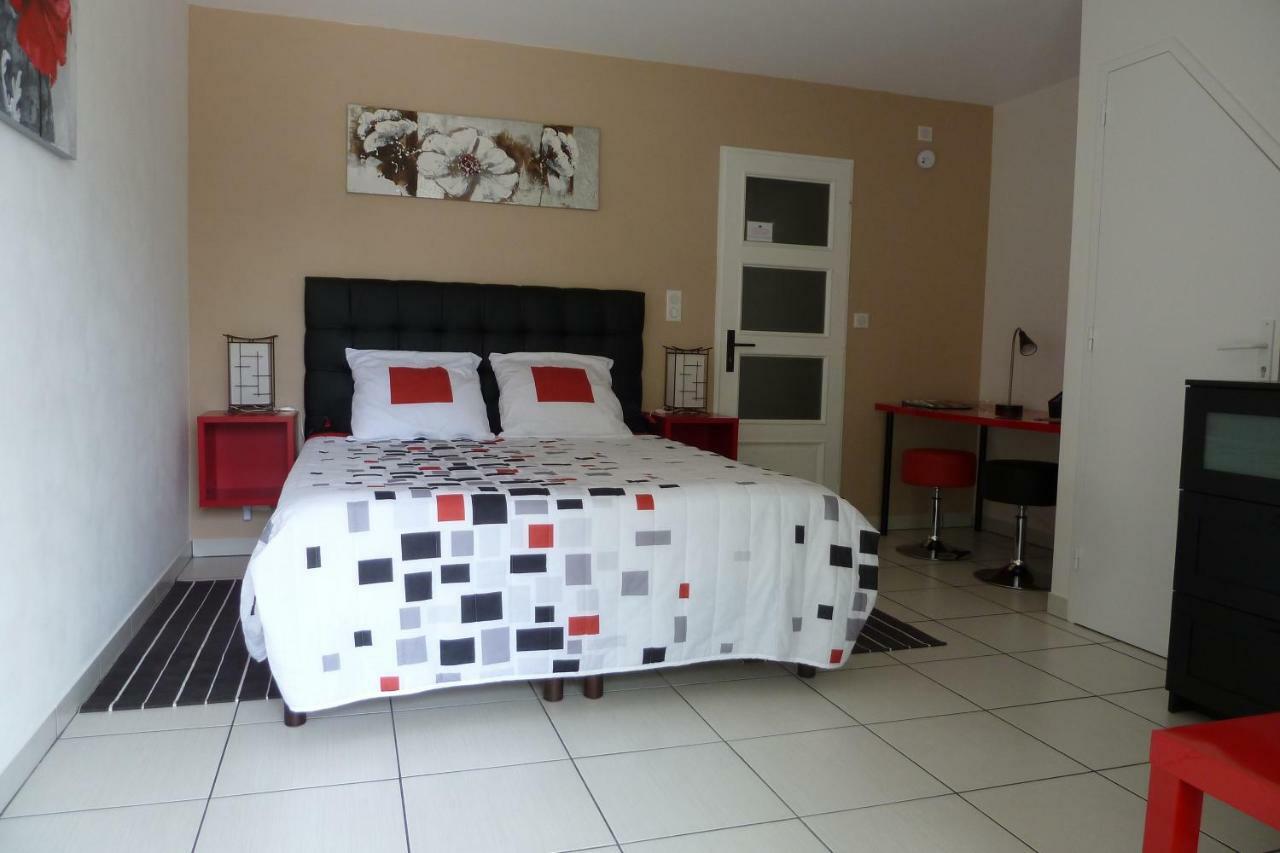 En Rouge Et Noir Bed and Breakfast Monbazillac Εξωτερικό φωτογραφία